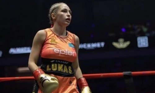 Шок! Лукас нокаутировала соперника за два титула! | Almatyboxing.kz