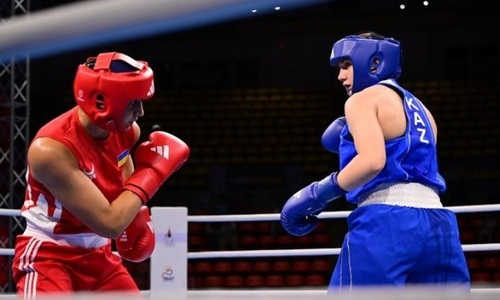 Шок! Чемпионка мира из Казахстана разгромила соперницу! Видео на Almatyboxing.kz